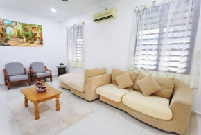 Ipoh stadium-18 pax (mahjong/5min to town) pets friendly